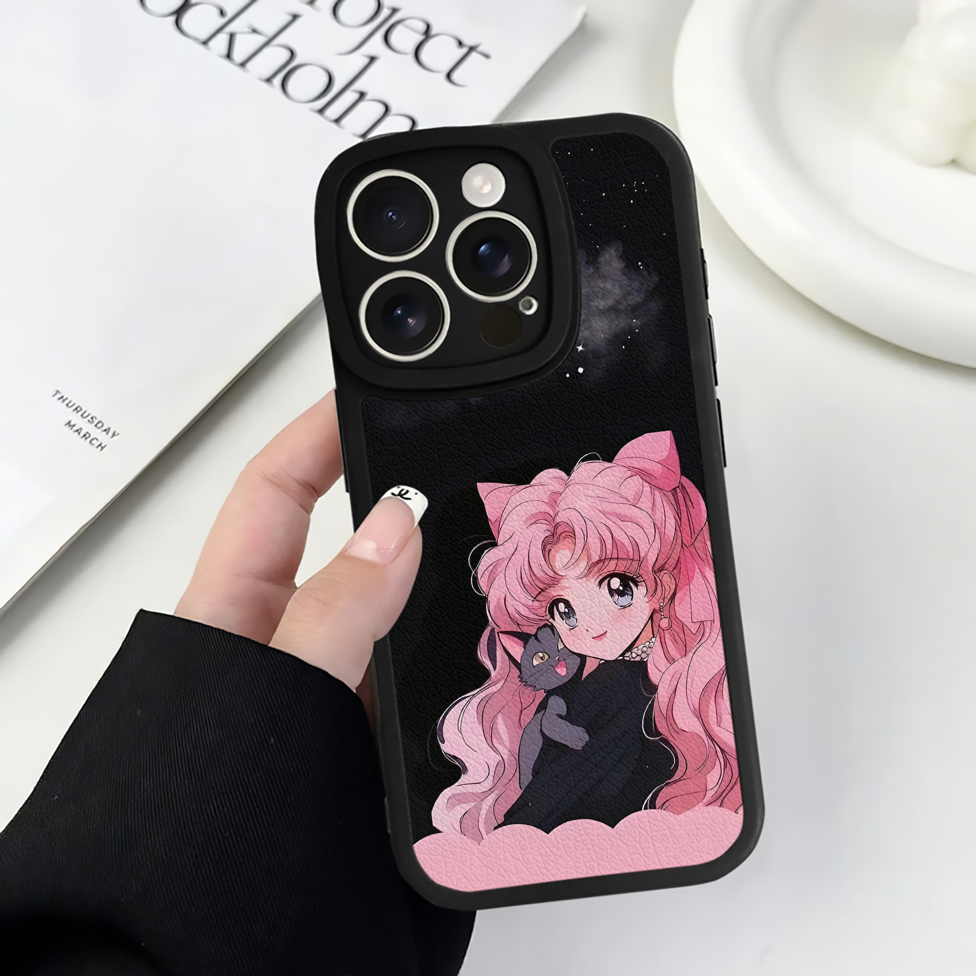 （画像用） 美少女戦士セーラームーン Sailor Moon 【iPhone 16シリーズ対応】シリコンスマホケース（レザー調） 材質：シリコン